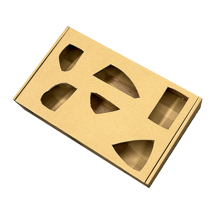 구멍을 뚫은 박스